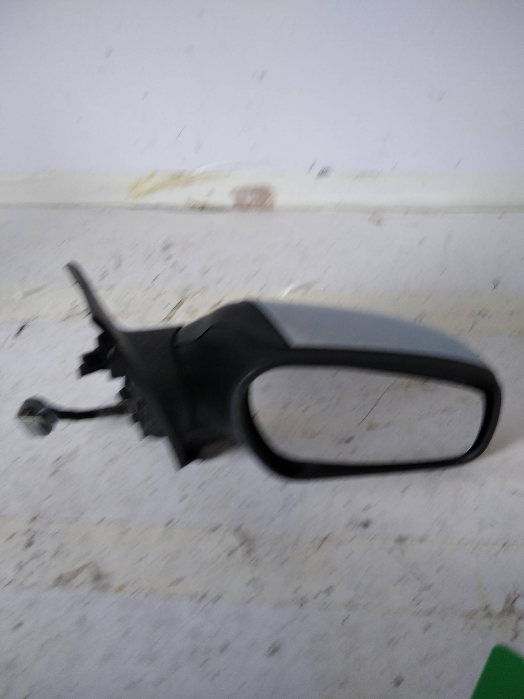 Retrovisore est. dx.